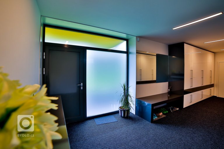 add picture to album