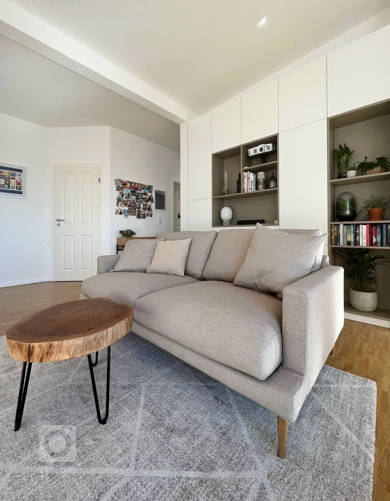 add picture to album