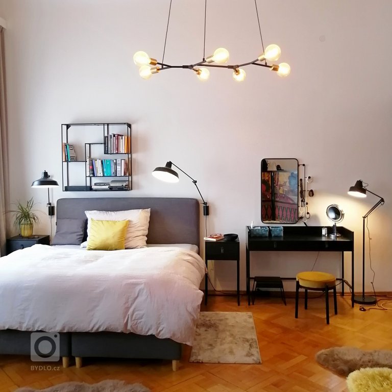 add picture to album