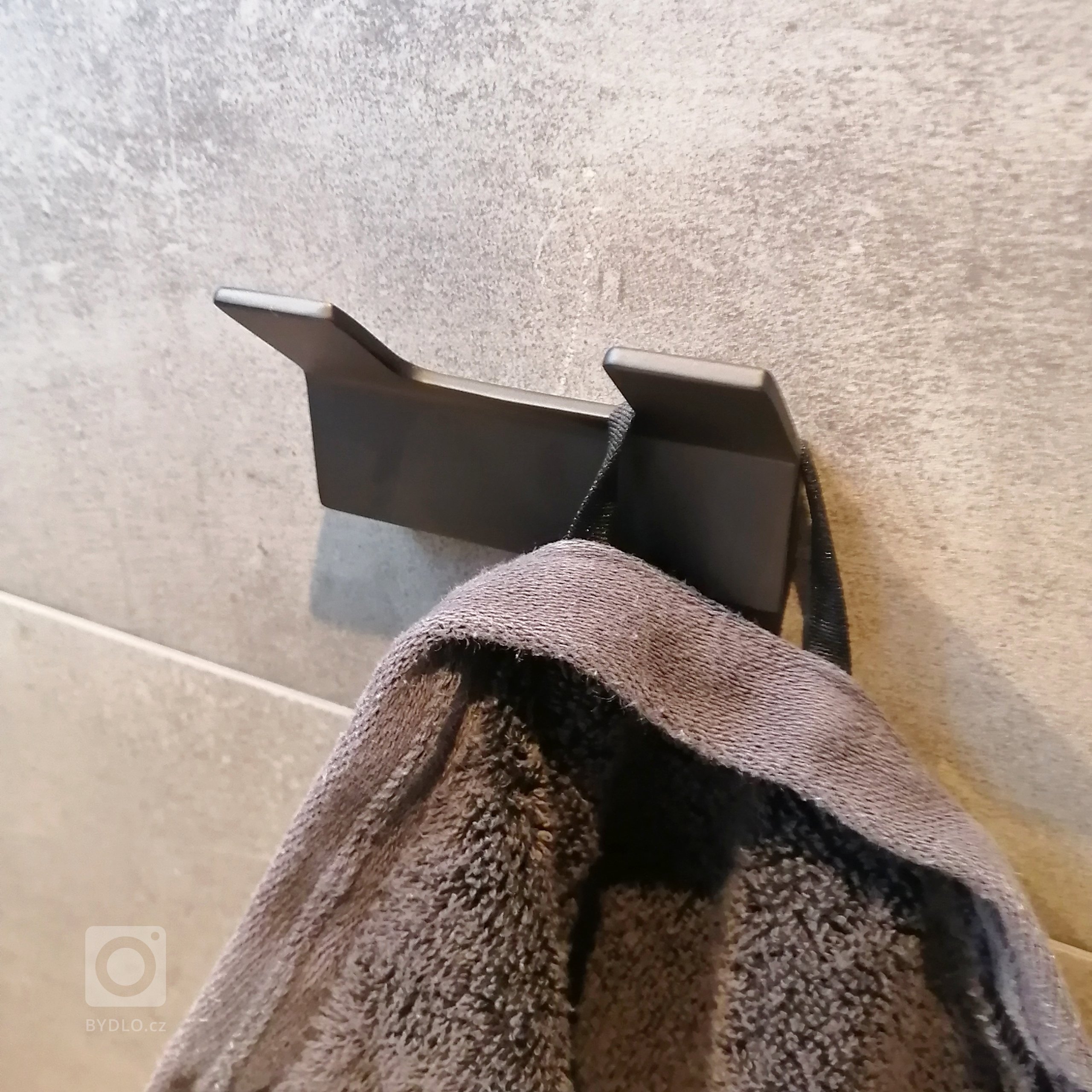 MODERNIZACE POVRCHŮ A VYBAVENÍ - KUCHYNĚ A KOUPELNA S WC
Poměrně veliký byt pro čtyřčlennou rodinu potřeboval již tzv. nový kabát. Klient požadoval bílé dveře,…