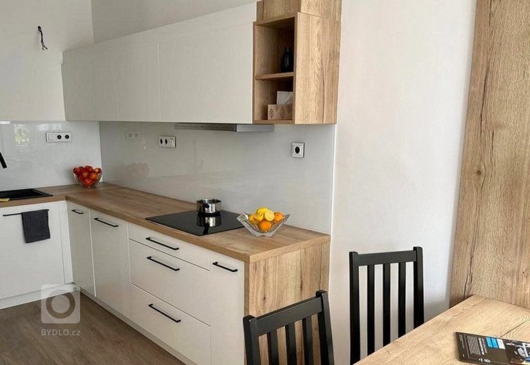 add picture to album