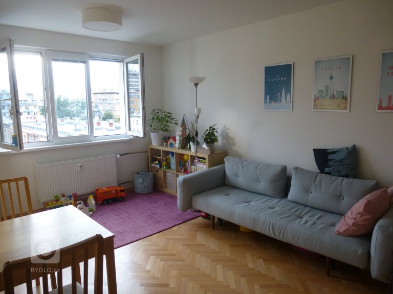 add picture to album