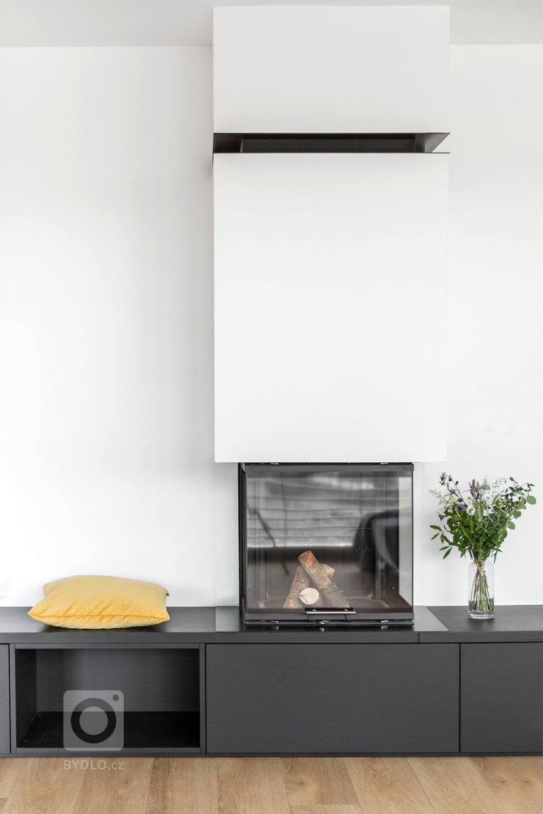 add picture to album