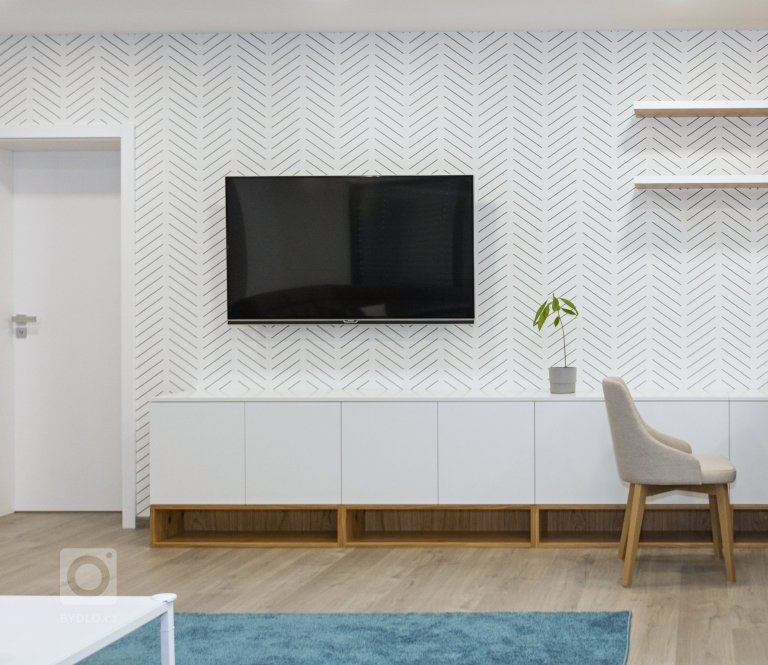 add picture to album