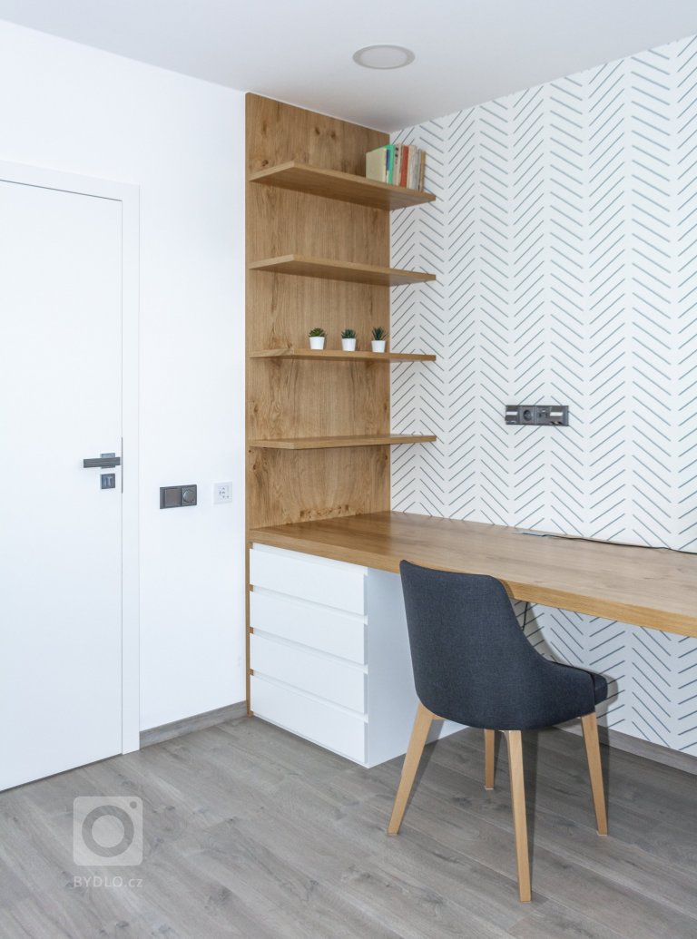 add picture to album