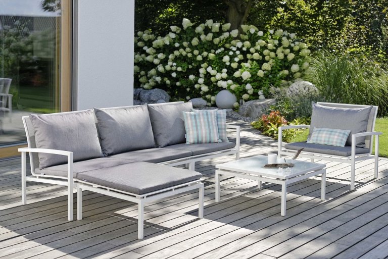 7 tipů, jak vybrat ten správný zahradní nábytek