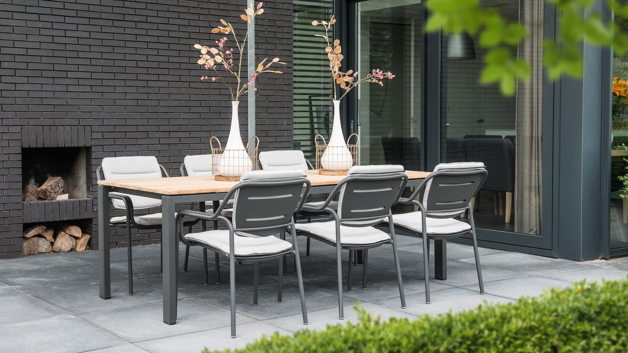 7 tipů, jak vybrat ten správný zahradní nábytek