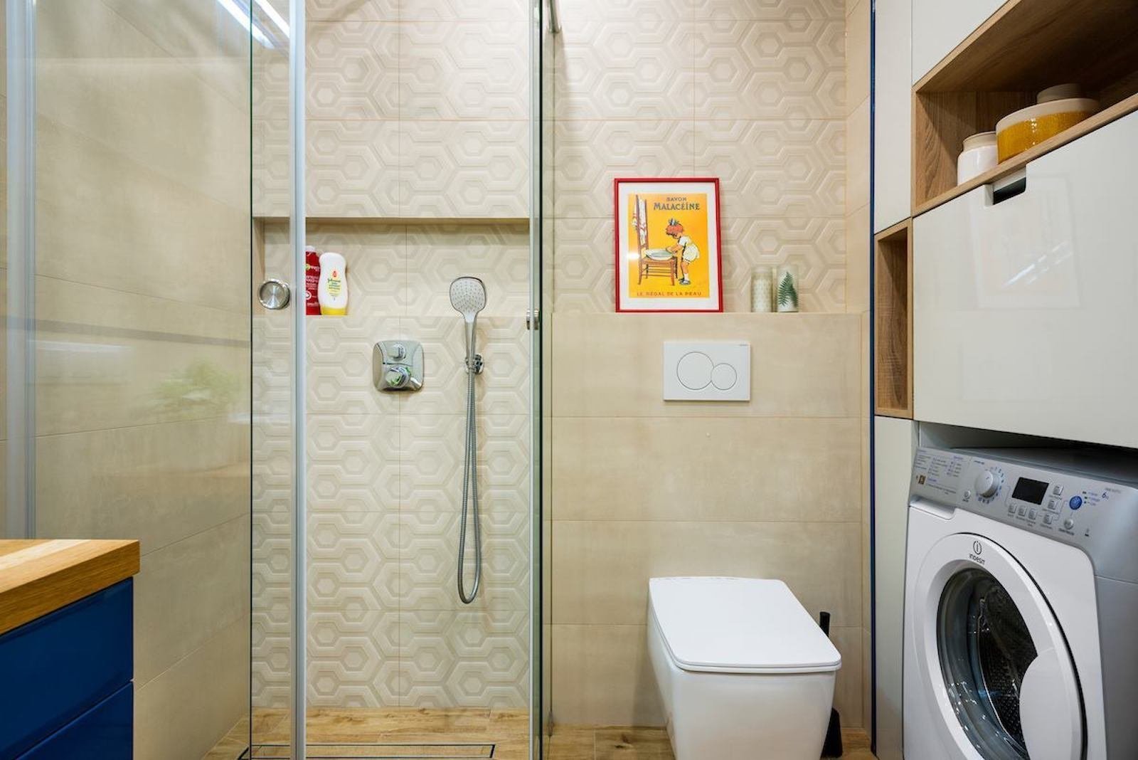 Barevné bydlení pro mladý pár