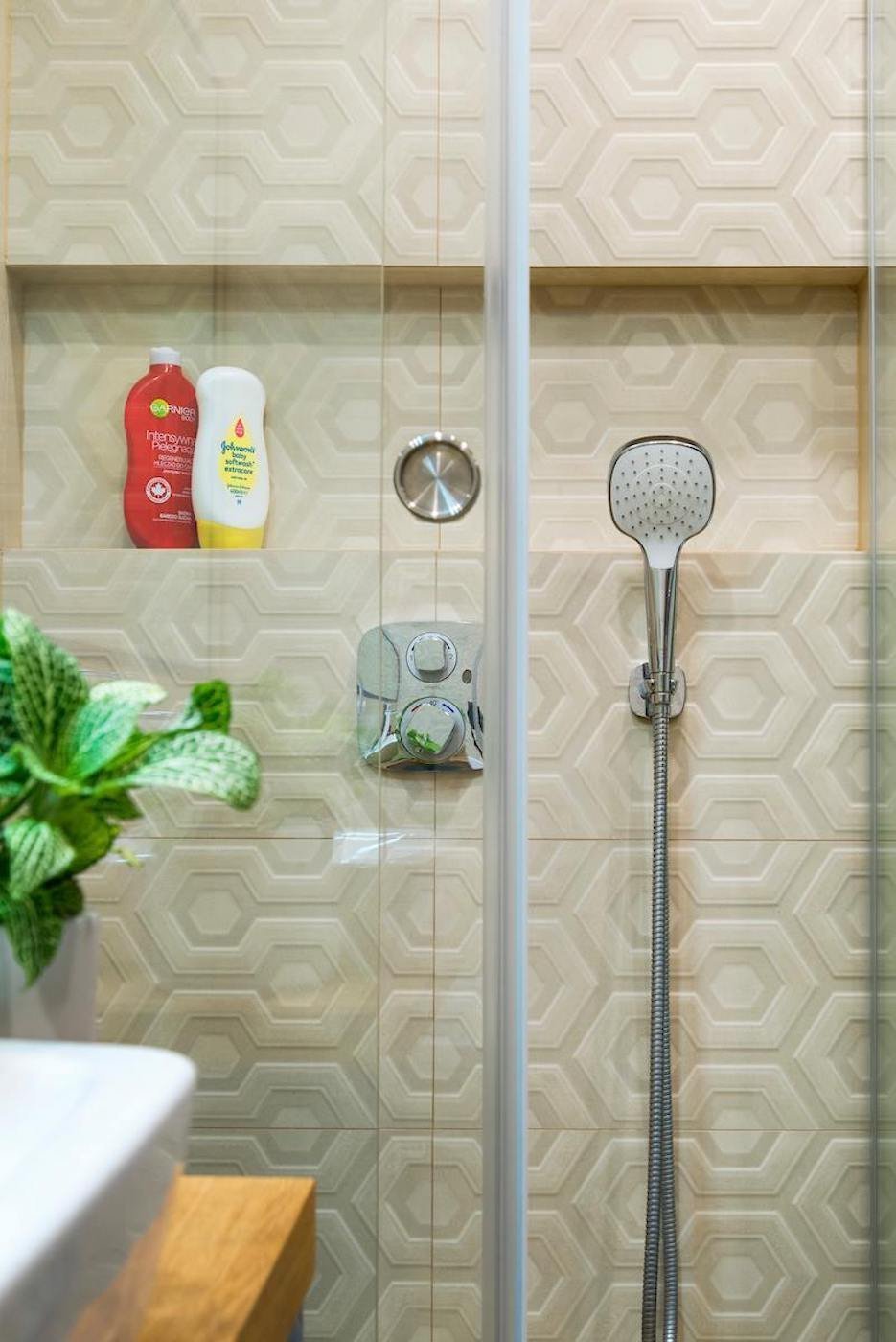 Barevné bydlení pro mladý pár