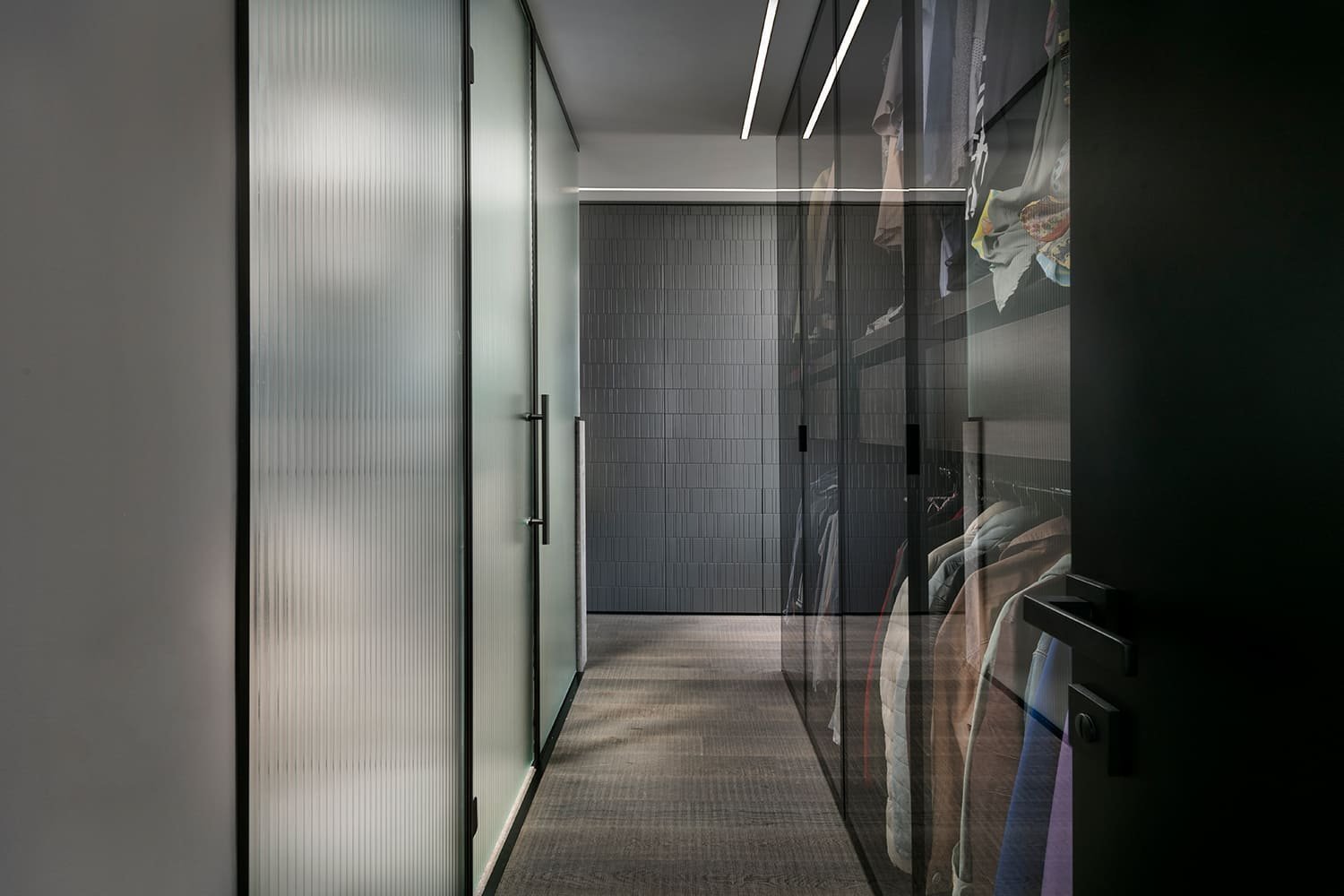 Byt s výhledem staví na kontrastech a současných trendech