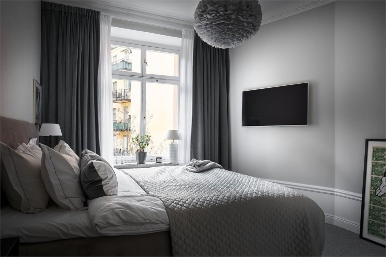 Elegantní byt v šedých odstínech ve Stockholmu
