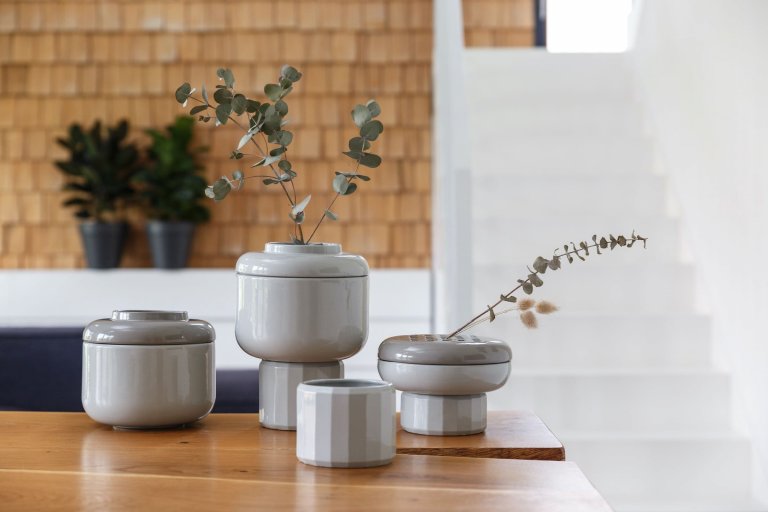 Elegantní interiér domu pro dvě rodiny