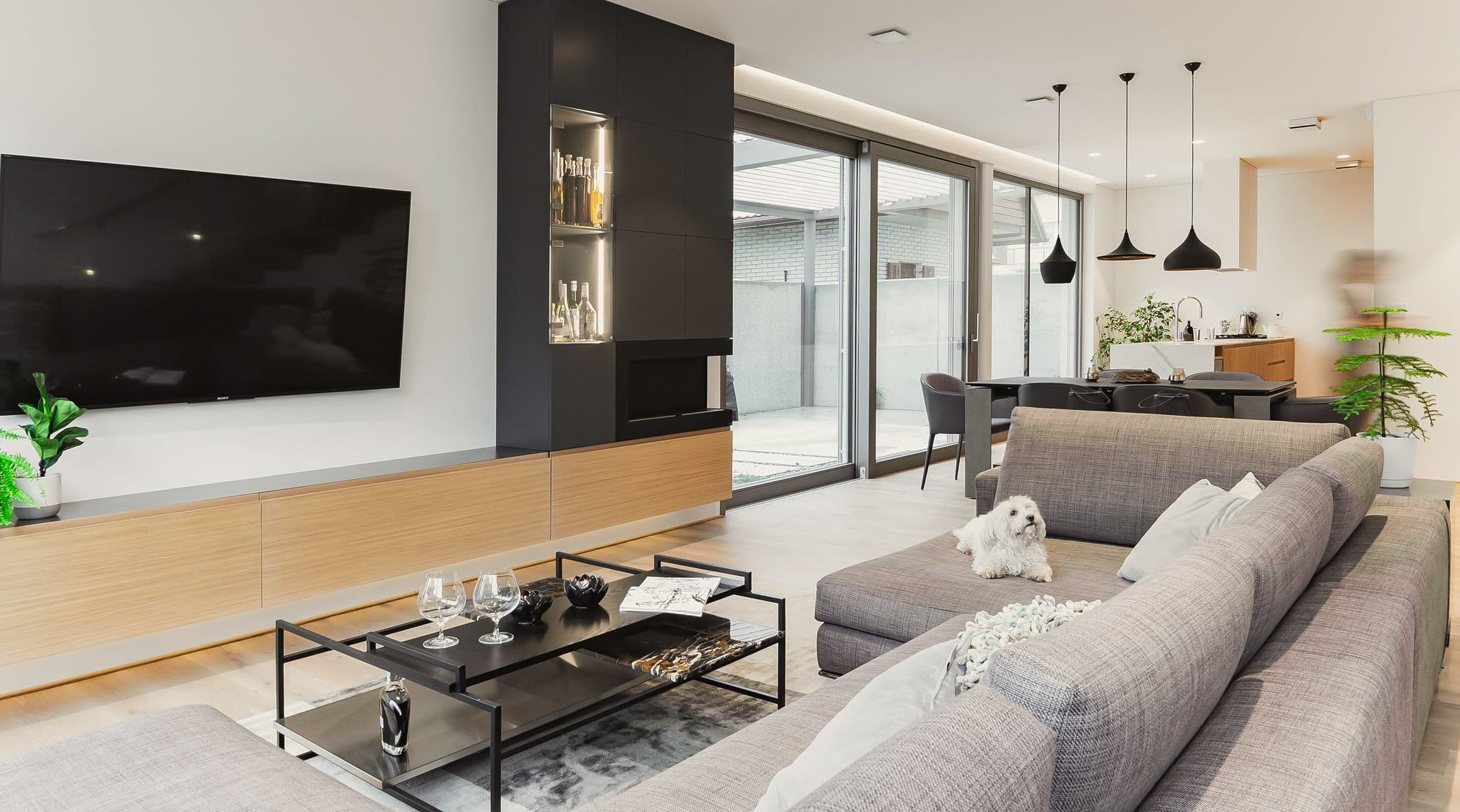 Interiér prostorného rodinného domu v Lublani