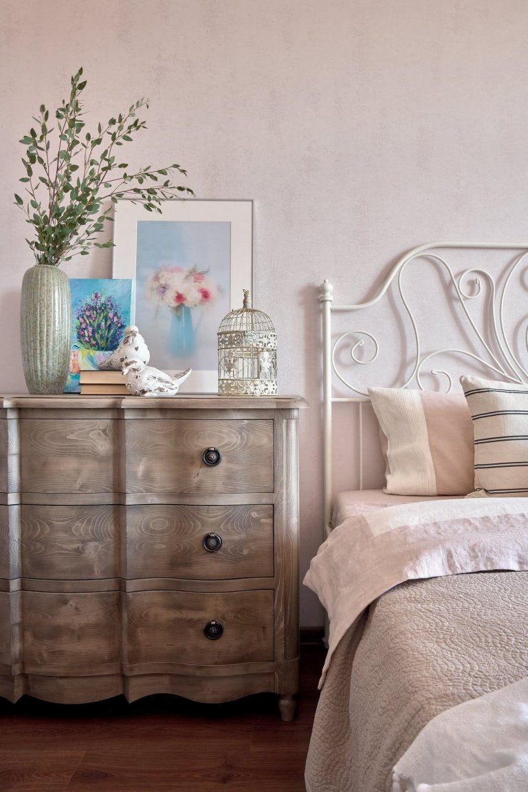 Kouzelný byt se světle zelenou kuchyní