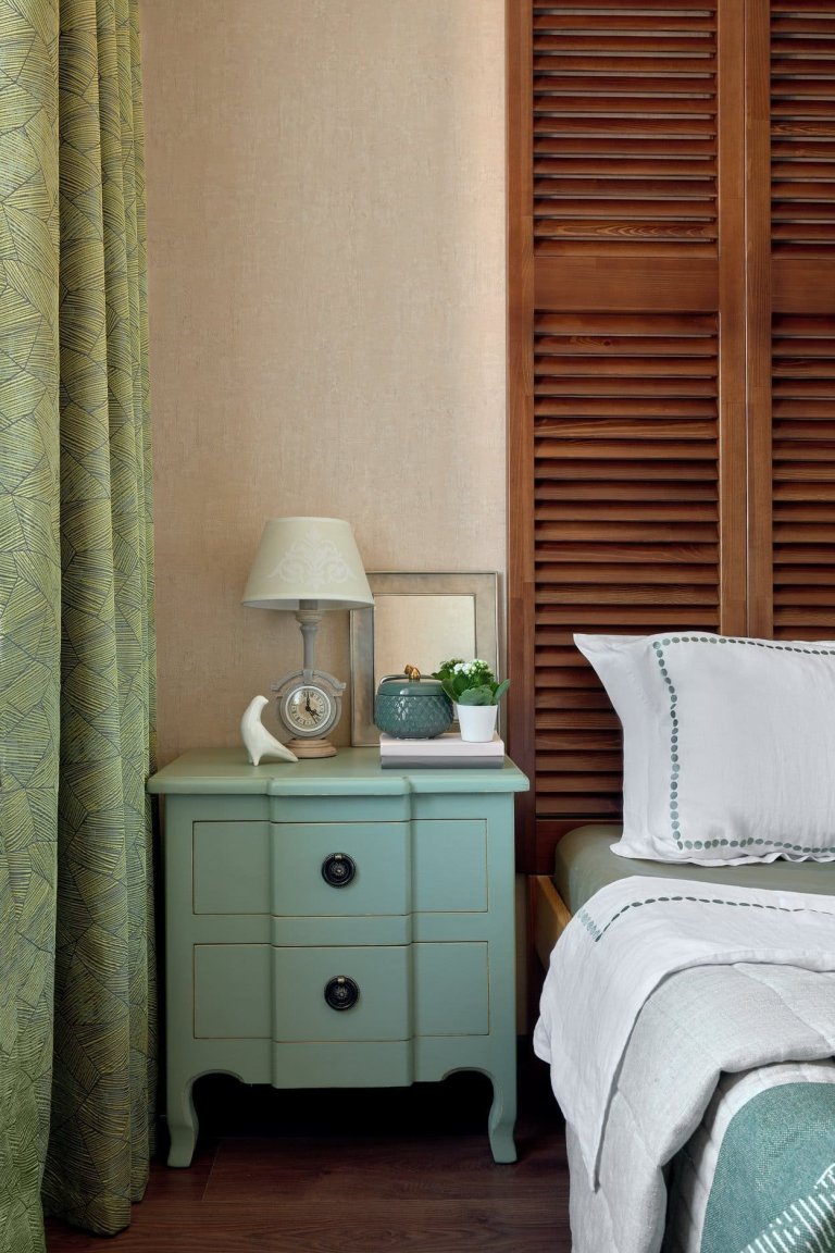 Kouzelný byt se světle zelenou kuchyní