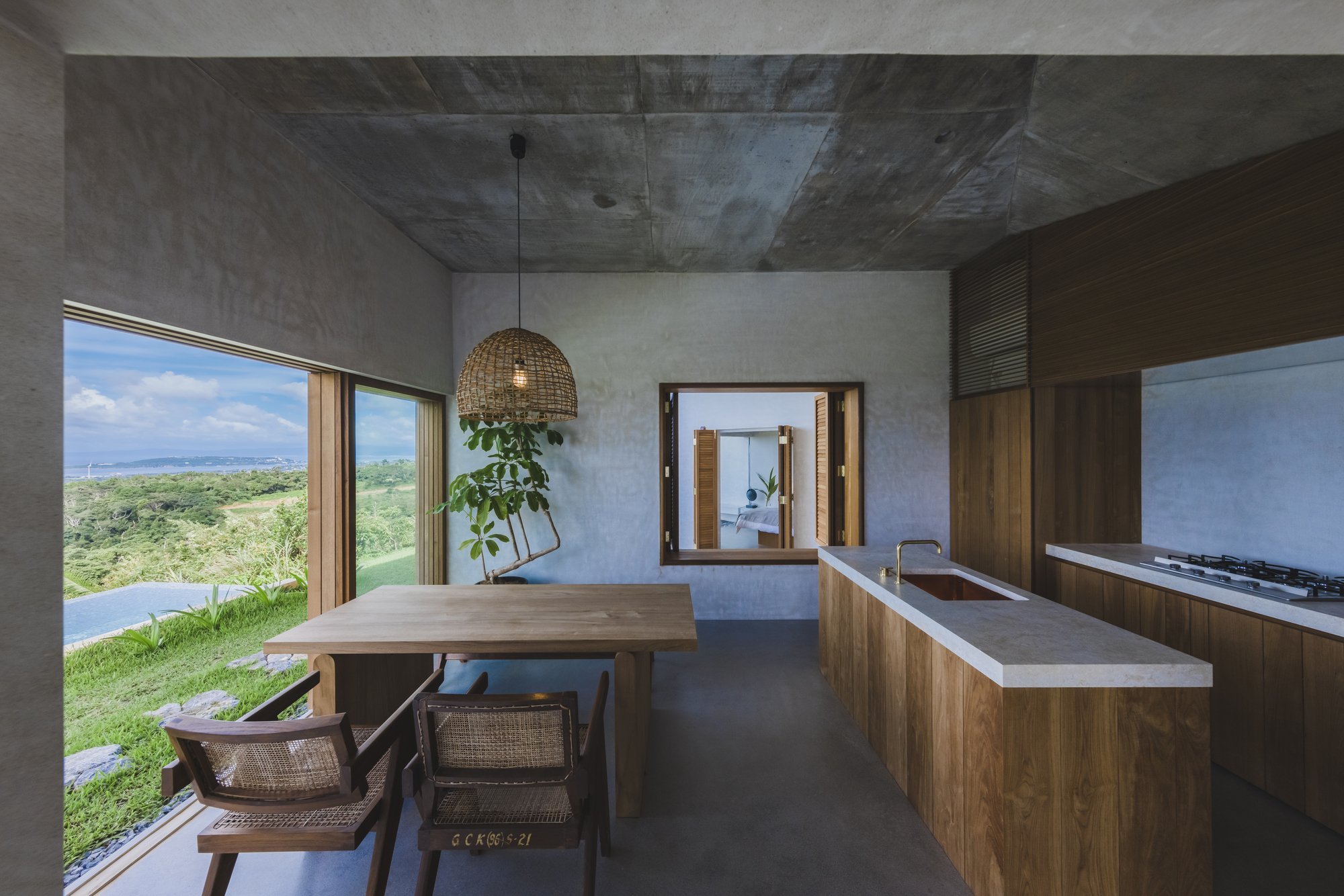 Moderní dům s výhledem na moře