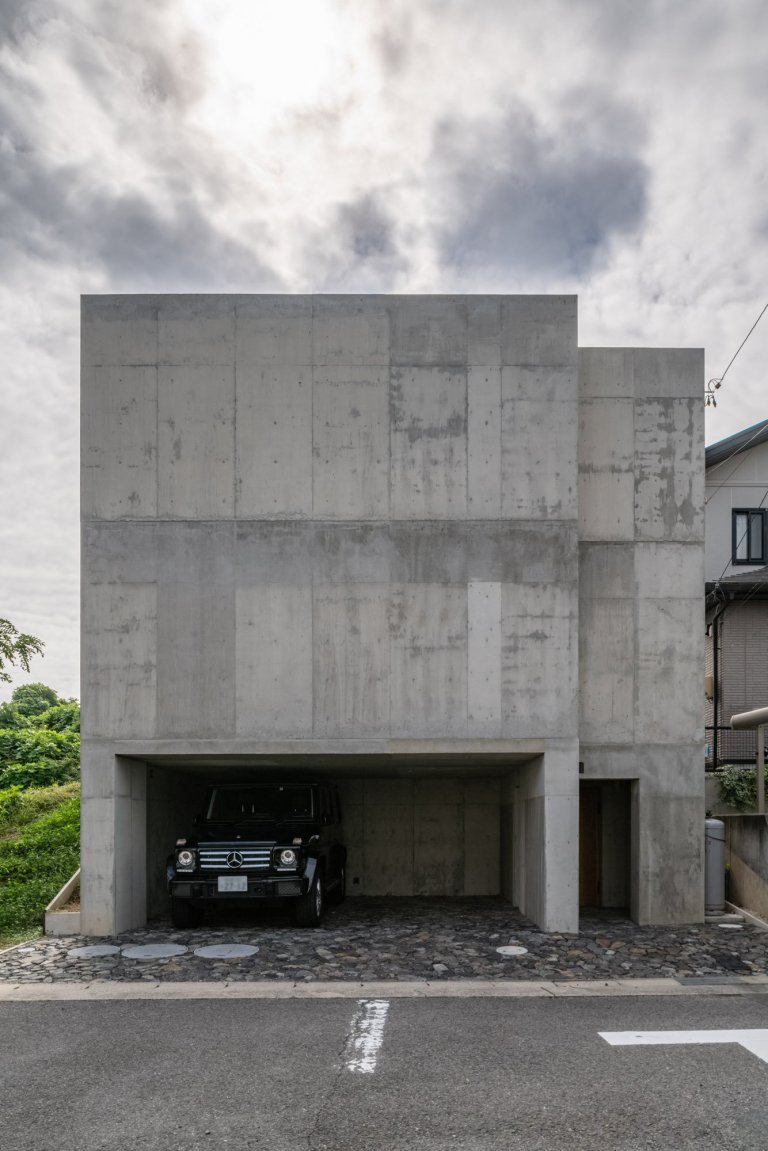 Modernímu domu v Japonsku vládne beton
