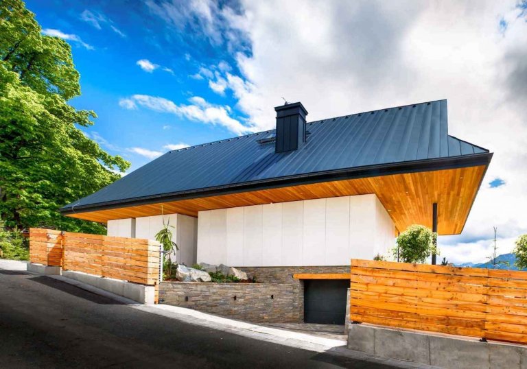 Beton je druh moderního kamene. Toto je nový jazyk architektury. 