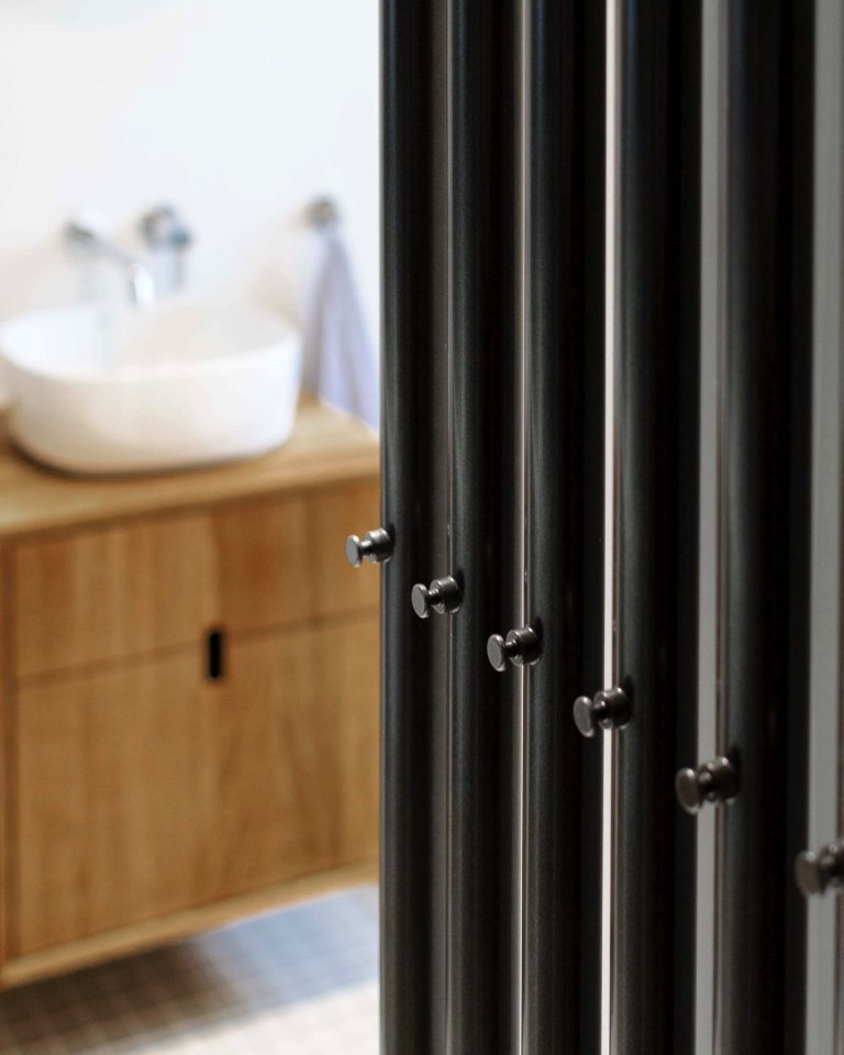 Náročná rekonstrukce poválečného bytu s vysokými stropy