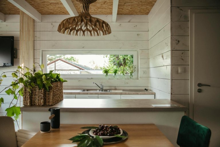 Neobvyklý letní dům inspirovaný dětstvím