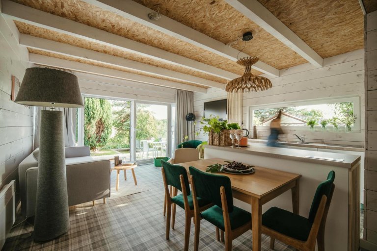 Neobvyklý letní dům inspirovaný dětstvím