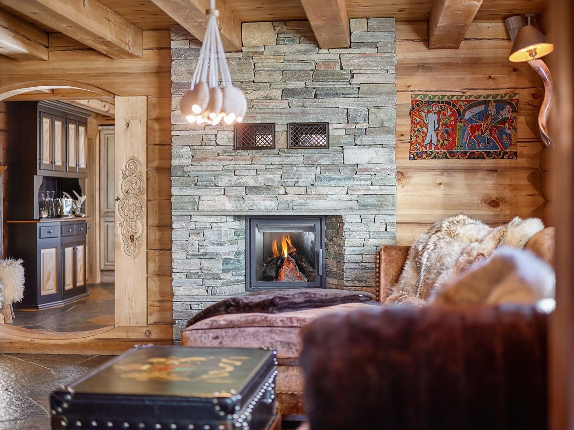 Norský srub s důrazem na řezbářskou práci