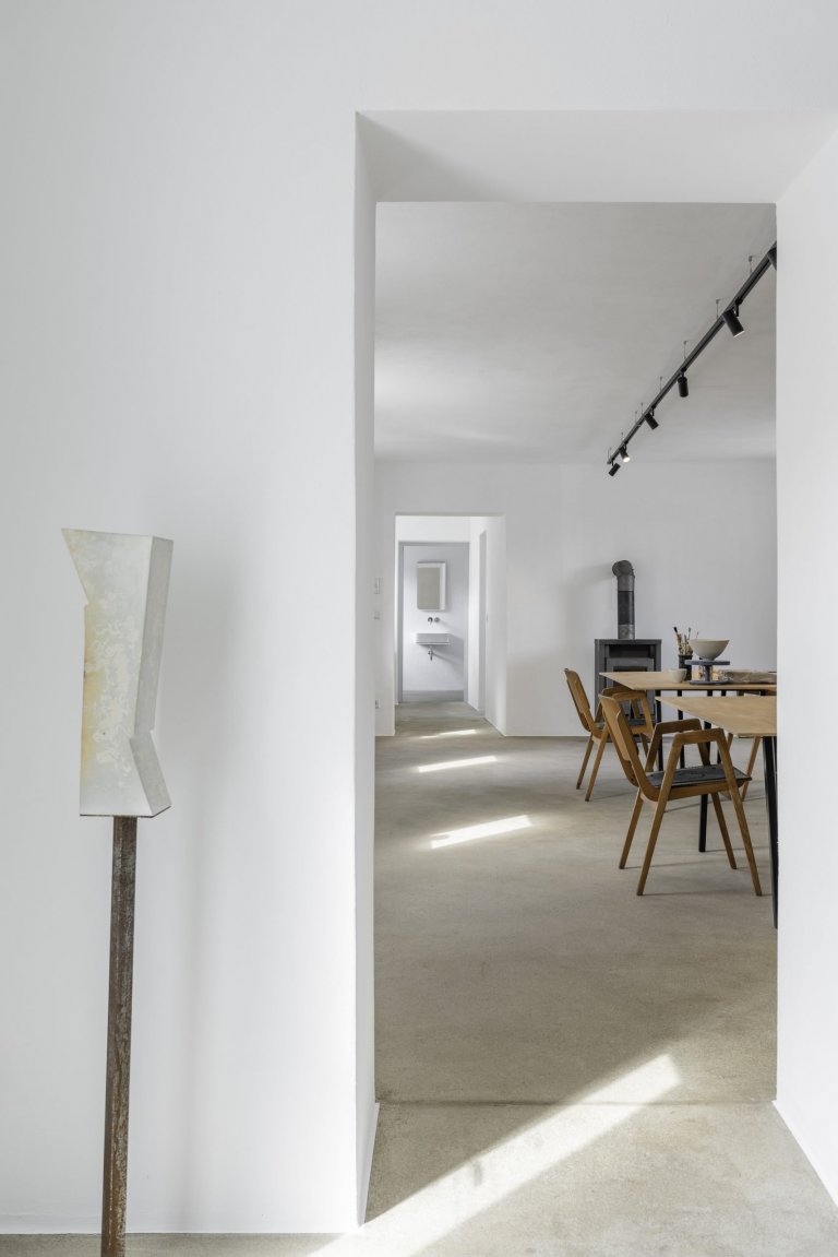 Obytný pavilon s ateliérem