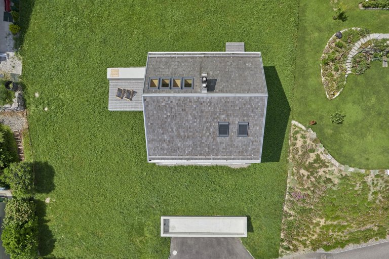 Pasivní rodinný dům ve strmém svahu