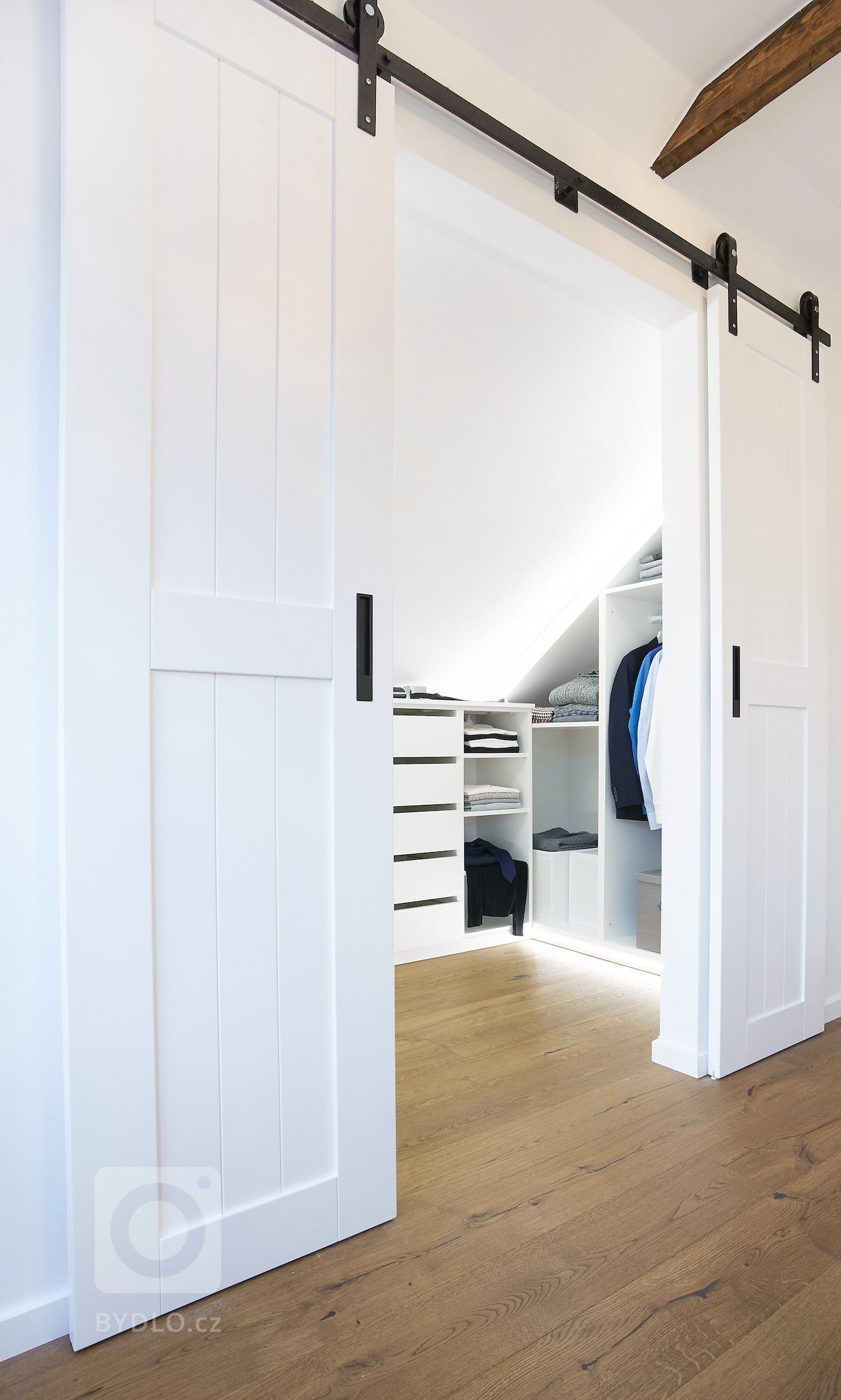 Podkrovní byt cestovatelů (mladé rodiny) v podhůří Beskyd