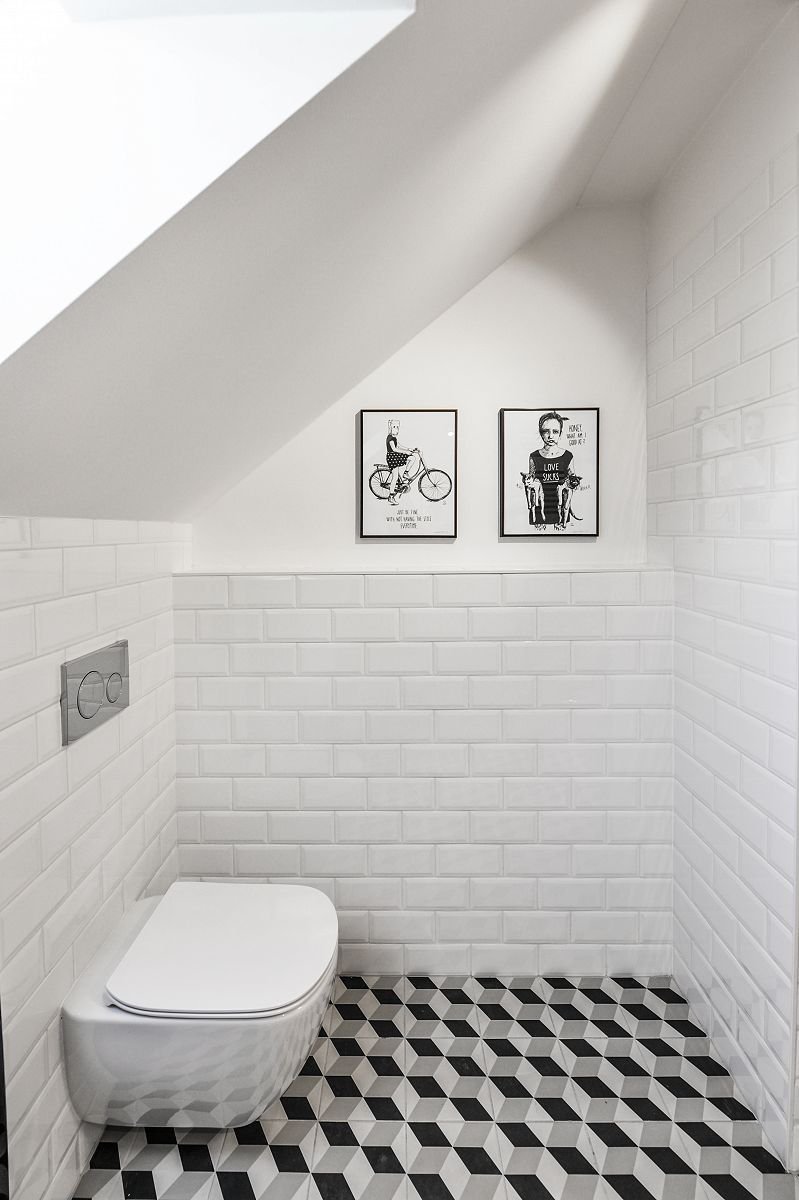 Podkrovní byt s černou kuchyní