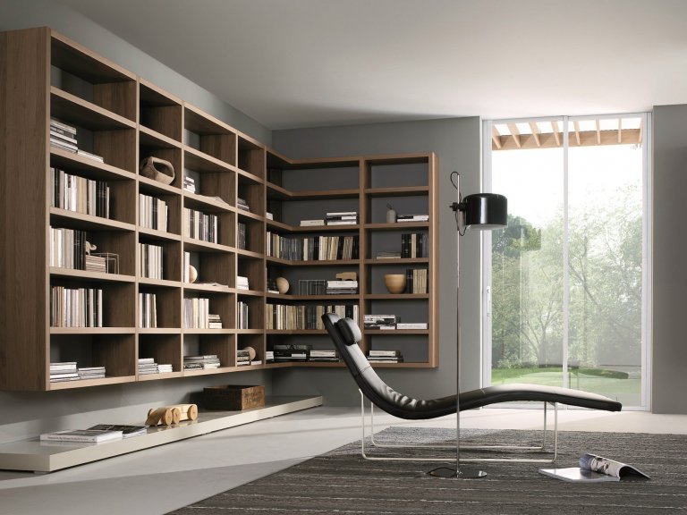 Police na knihy jako výstřelek designérů