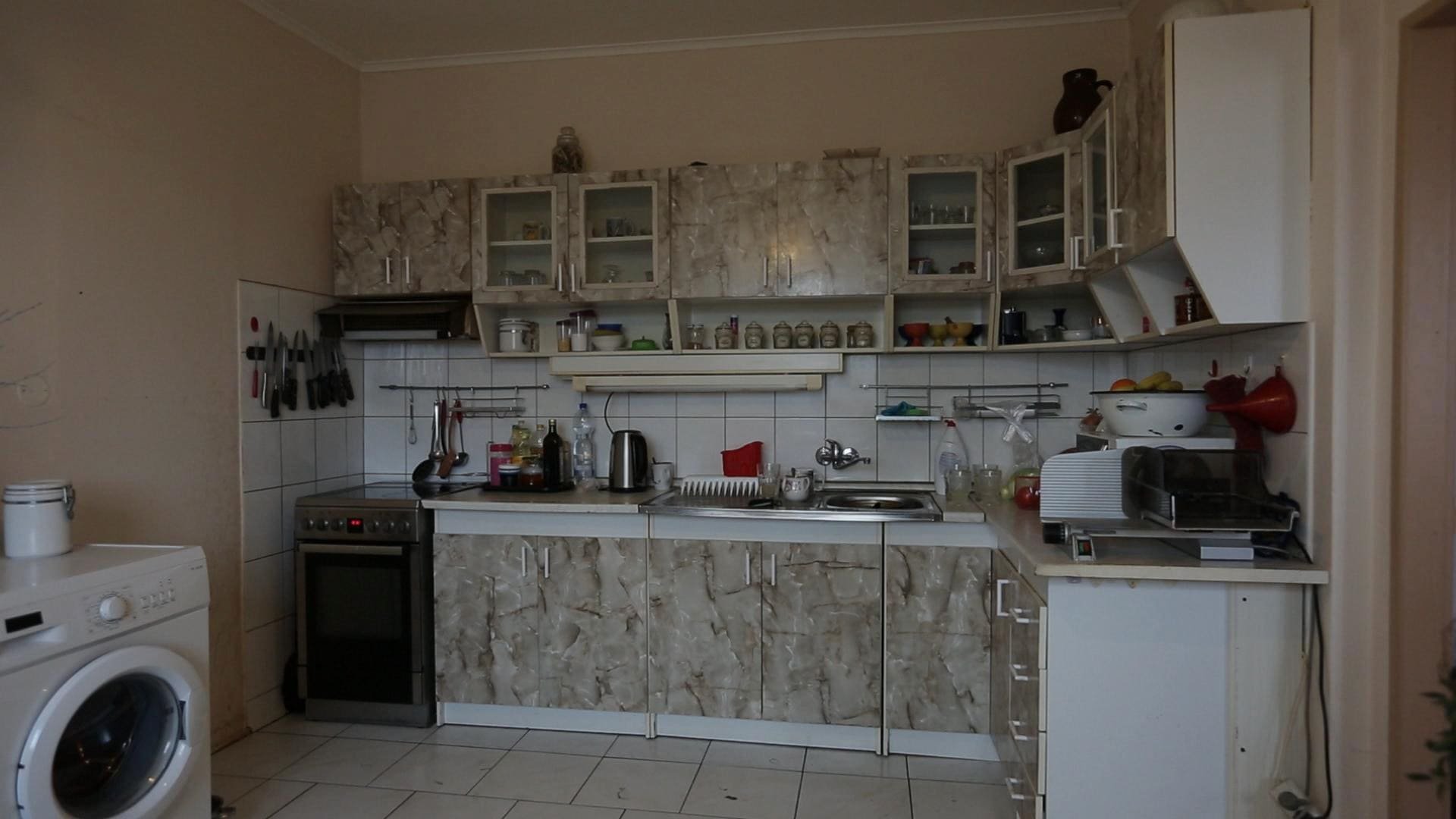 Postav si sen! - Kuchyň a obývací pokoj pro maminku s dcerou