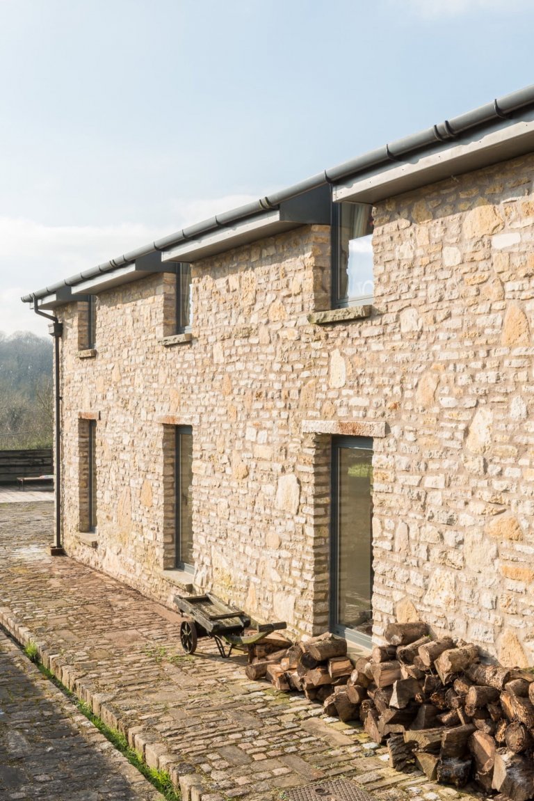 Přestavba stáje na nádherné bydlení