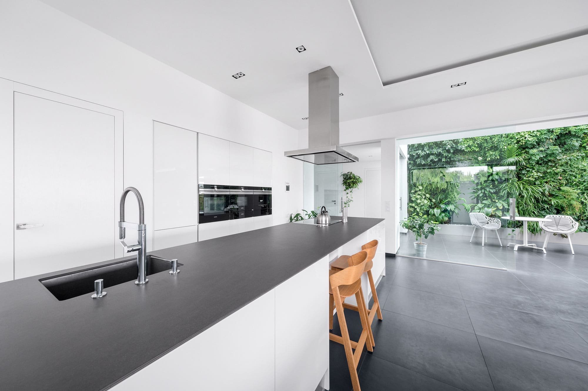 Přízemní dům se zimní zahradou