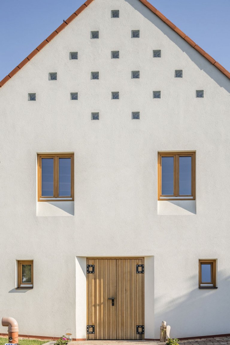 Rodinný dům uprostřed starodávných sklepů