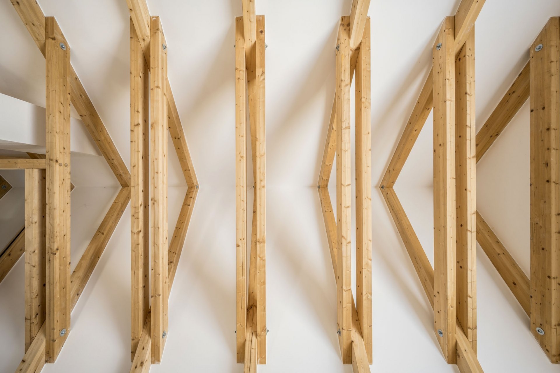 Rodinný dům uprostřed starodávných sklepů