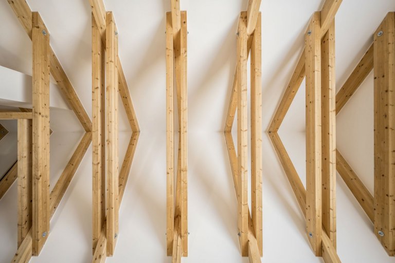 Rodinný dům uprostřed starodávných sklepů