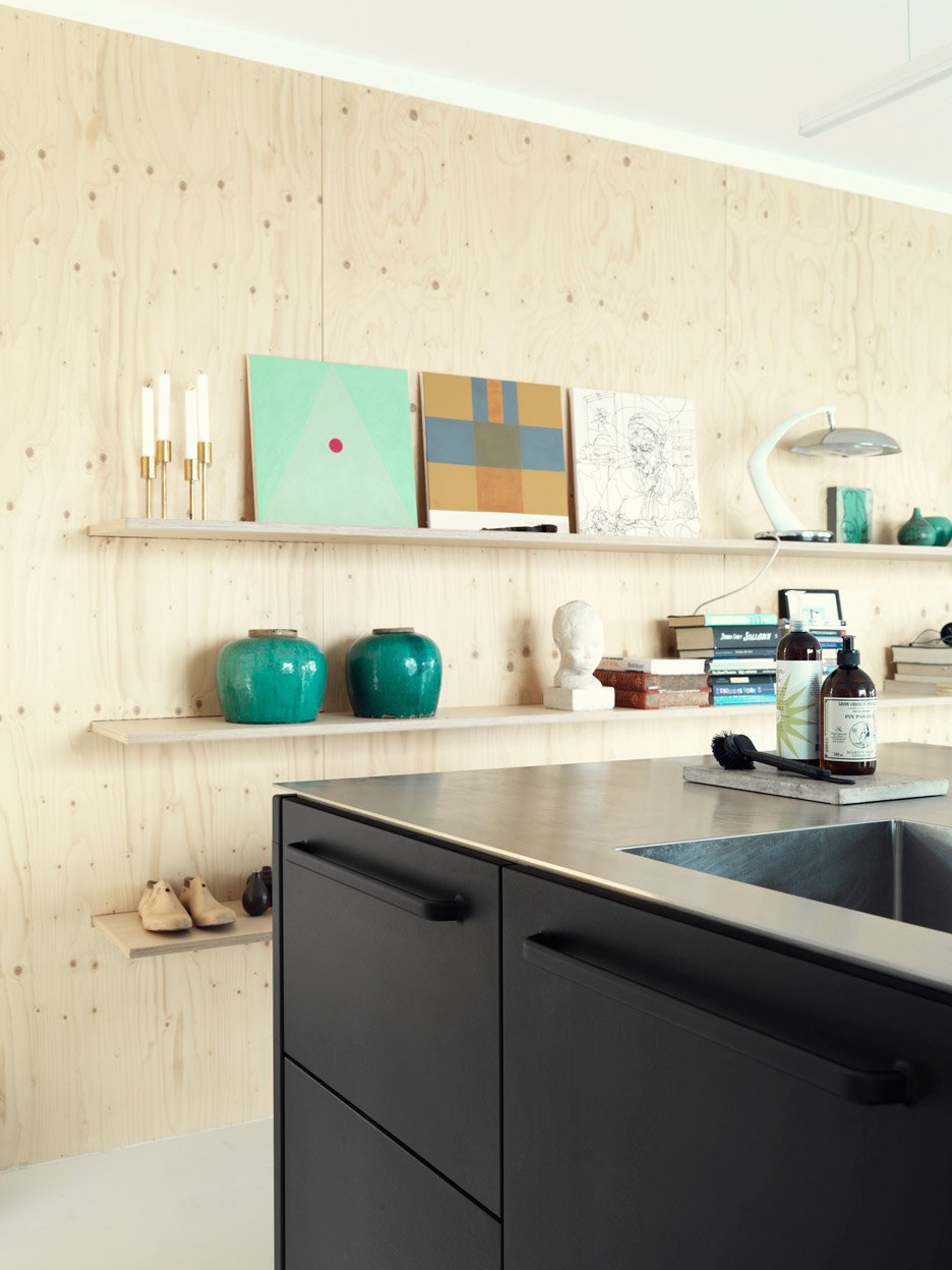 S touhou po romantice na vodě si postavili hausbót