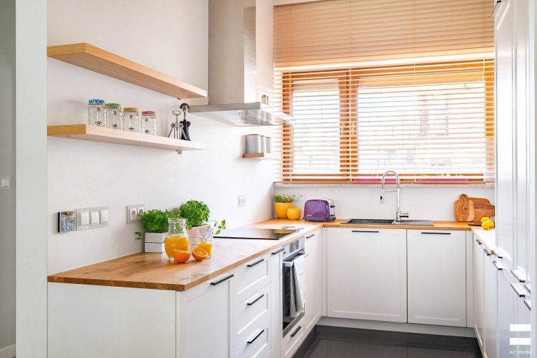 Svěží interiér domu ve Varšavě