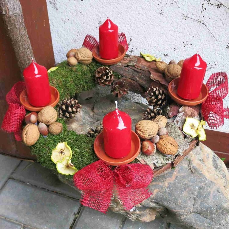 Trendy adventních věnců pro rok 2018