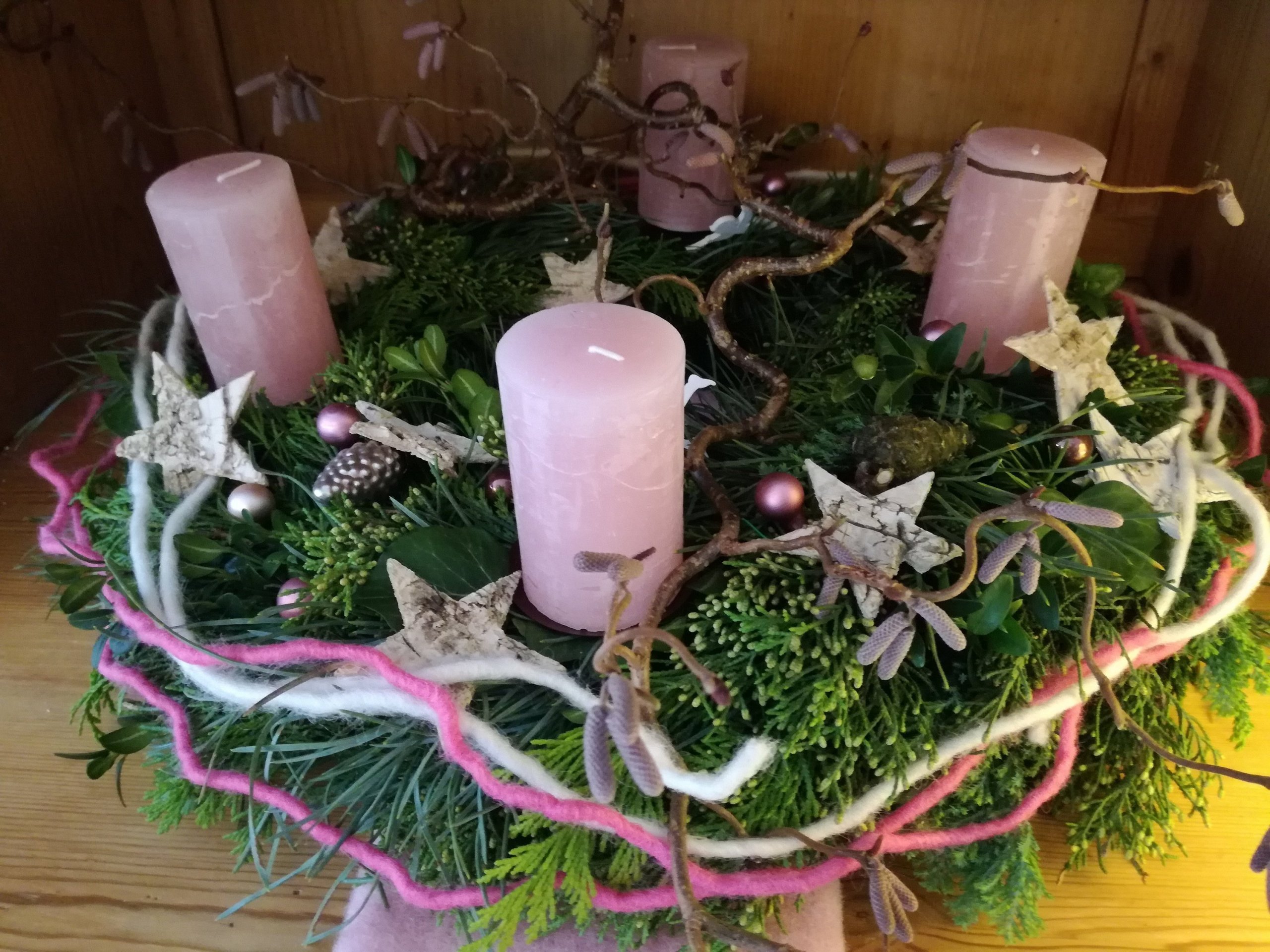 Trendy adventních věnců pro rok 2018