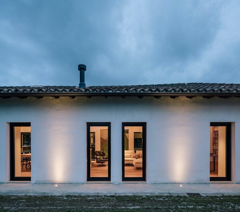 Ze staré stáje vzniklo krásné bydlení