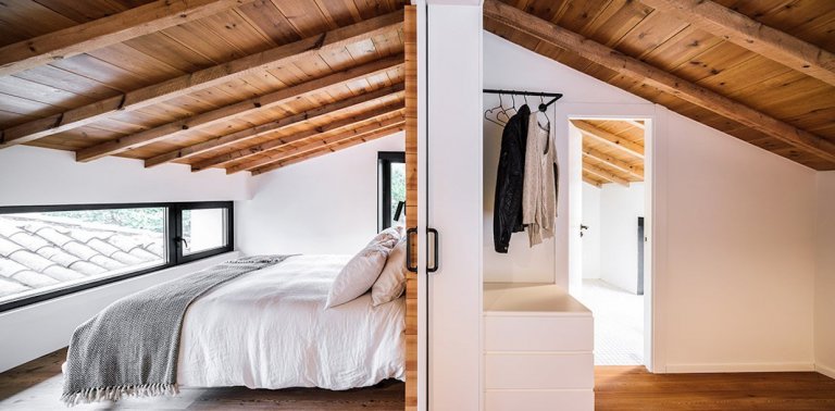 Ze staré stáje vzniklo krásné bydlení