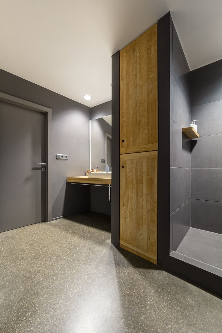 Ze starého stavení má moderní venkovský dům