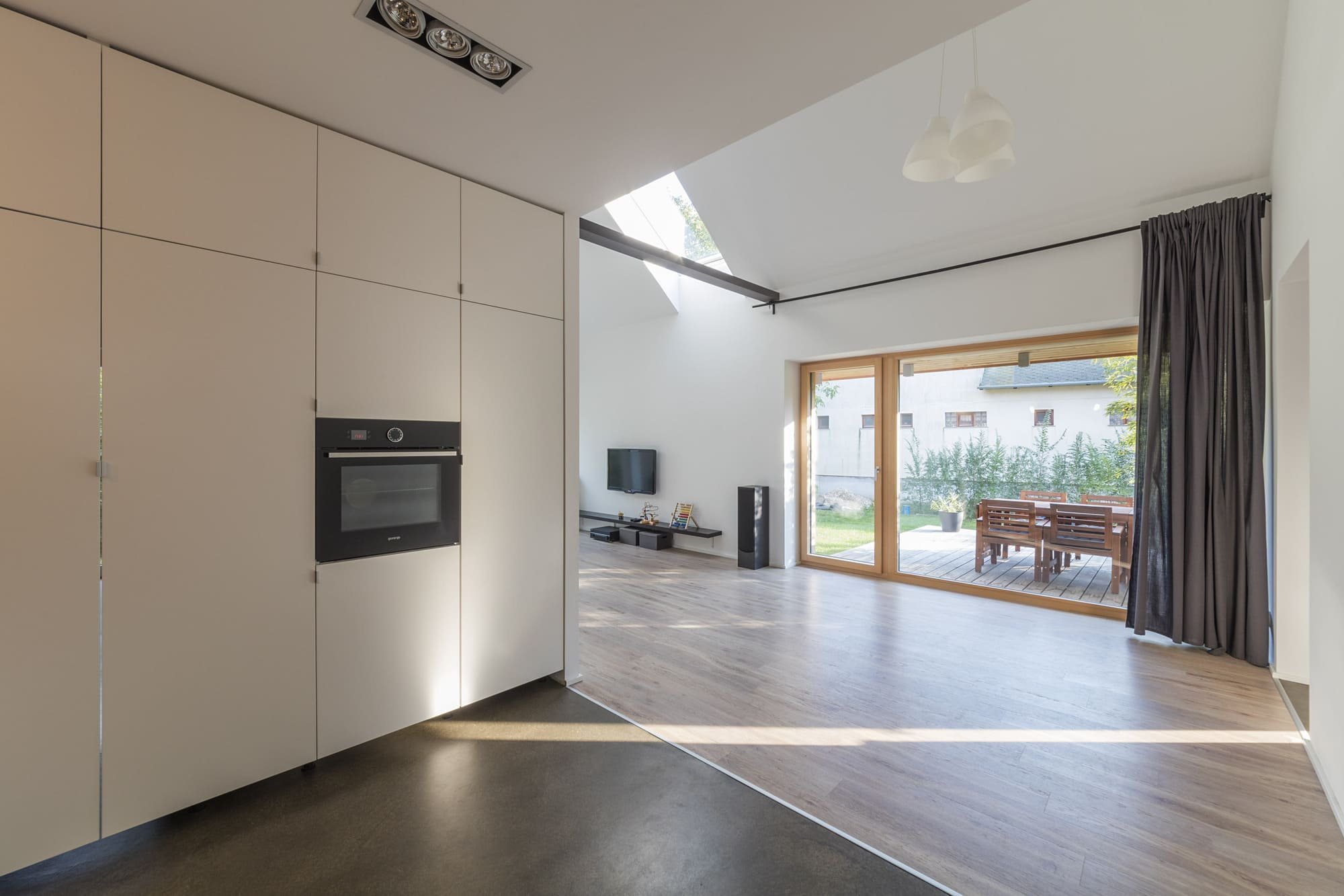 Ze starého stavení má moderní venkovský dům