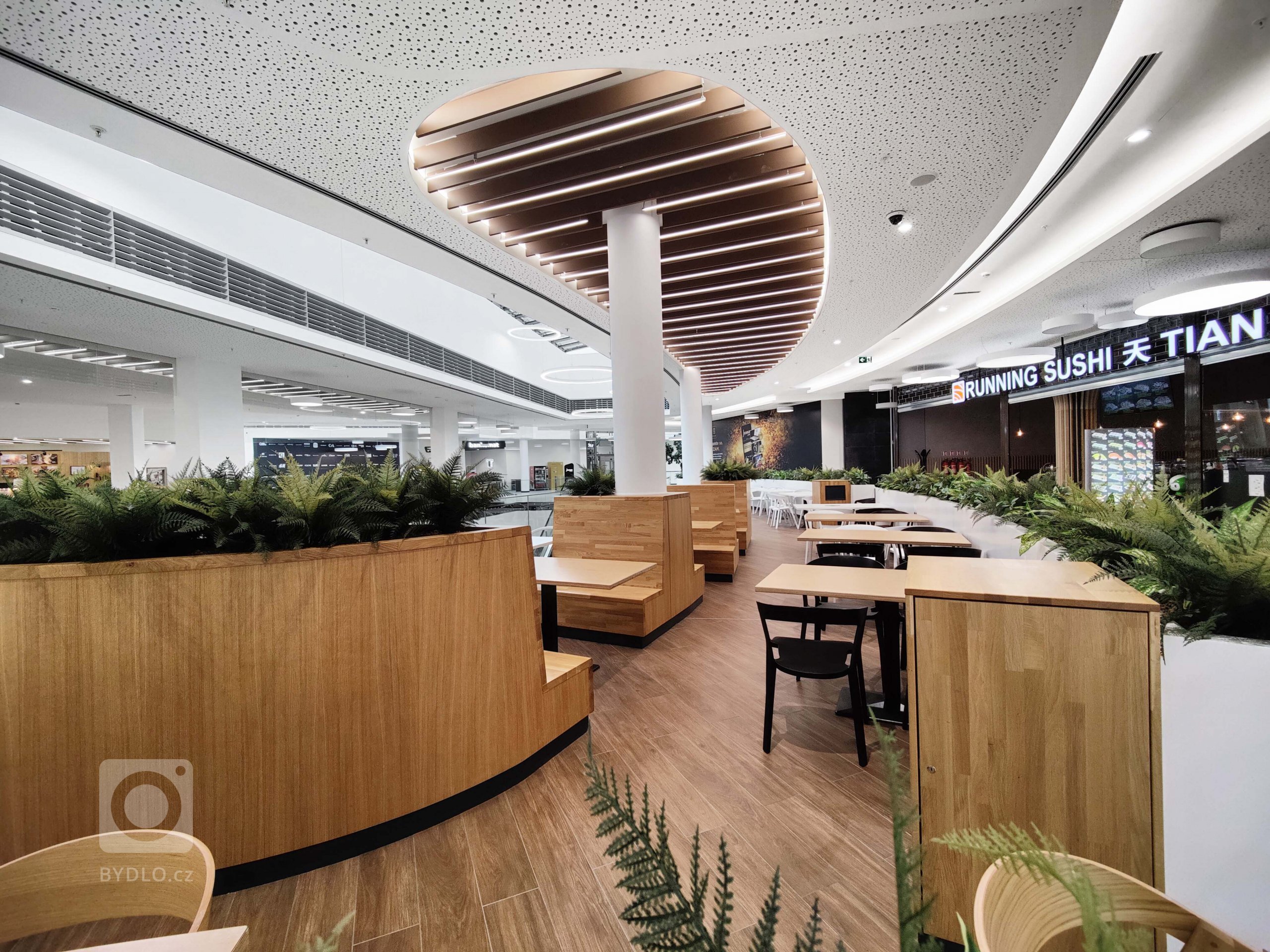 Na projektu OC Forum Liberec, jsem spolupracoval s&nbsp;architektonickou kanceláří Siadesign, díky které jsem se k&nbsp;projektu dostal. Jednalo se o&nbsp…