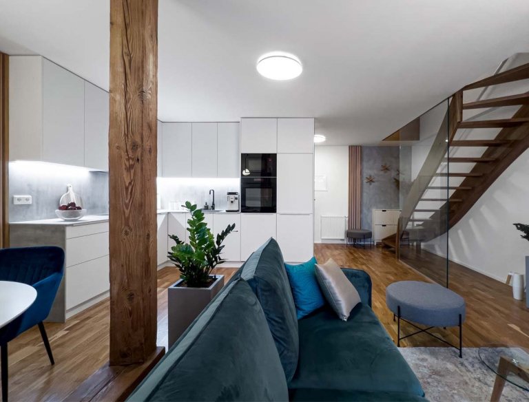 Masaryčka je střešní interiér v&nbsp;budově polikliniky v&nbsp;Liberci. Jedná se o&nbsp;koncept bydlení pro krátkodobé pronájmy. Byt je situovaný v&nbsp…