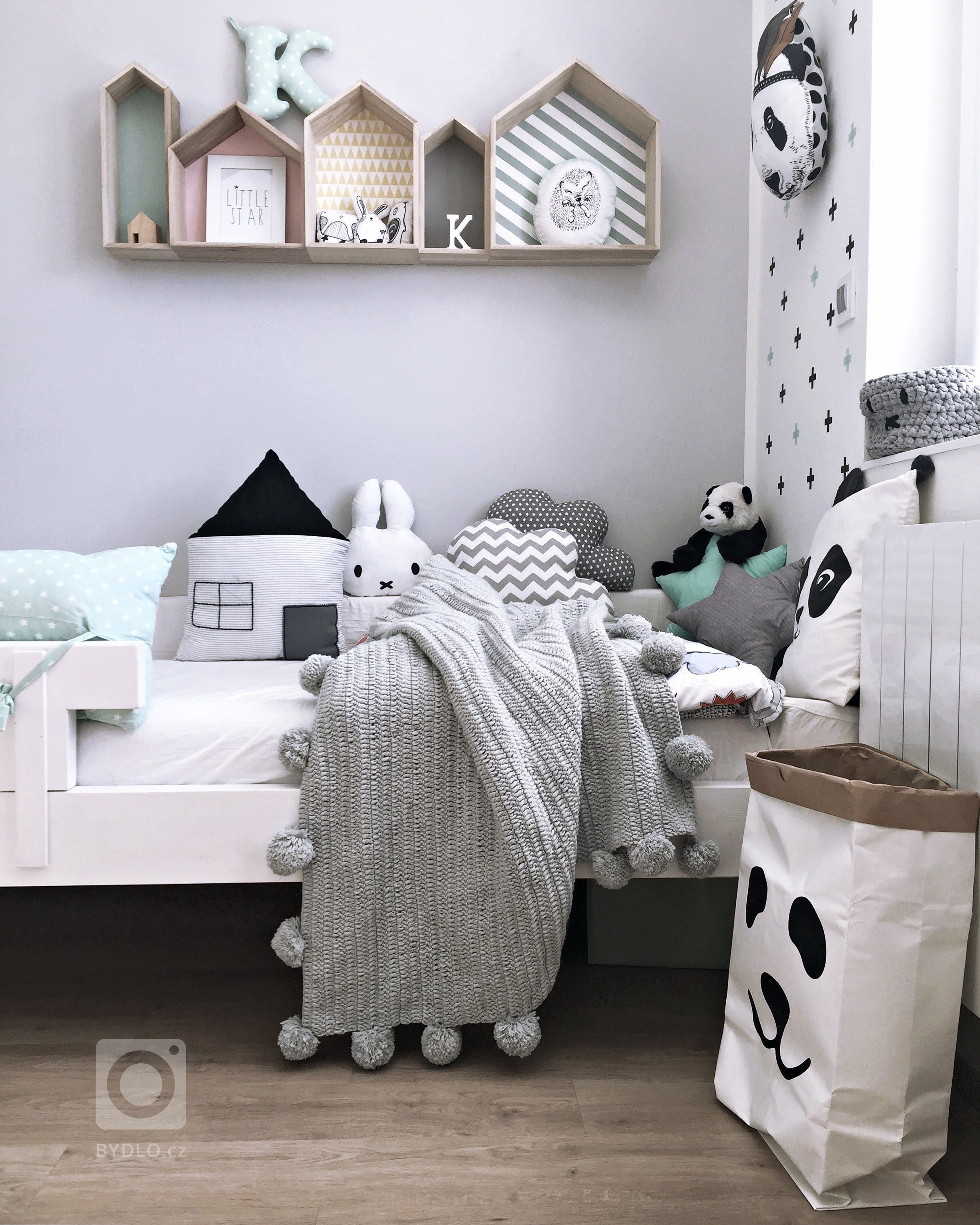 Skandinávský styl bydlení si v&nbsp;poslední době získává stále více příznivců i&nbsp;v&nbsp;našich zeměpisných šířkách. Světlý a&nbsp;vzdušný styl učaroval i…