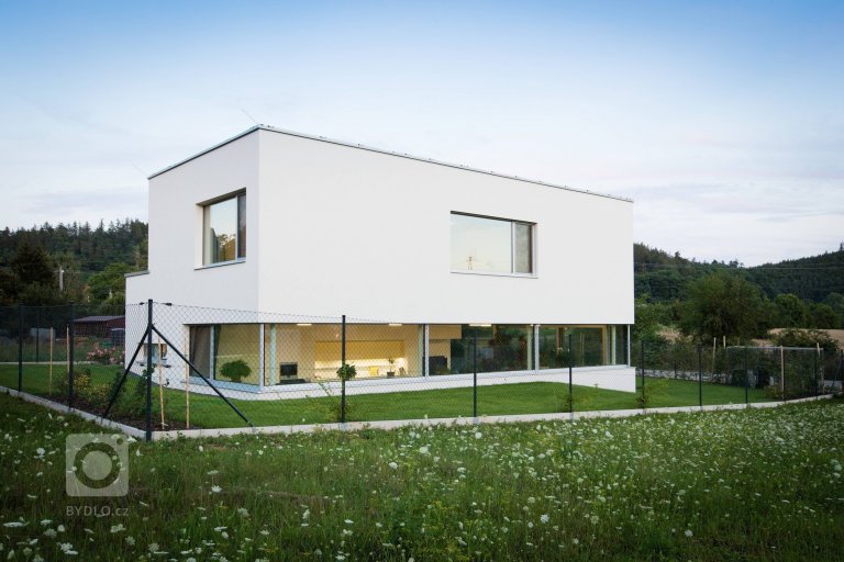 add picture to album