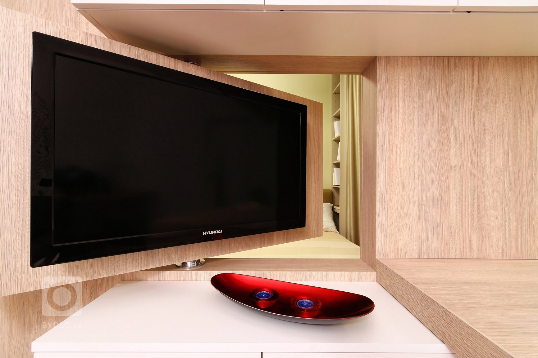 Zejména u malometrážních bytů jsou díky vysokým pořizovacím cenám stále žádanější chytrá řešení. My jsme jedno takové zvládli!&nbsp;

Byt na ulici Kigginsova…